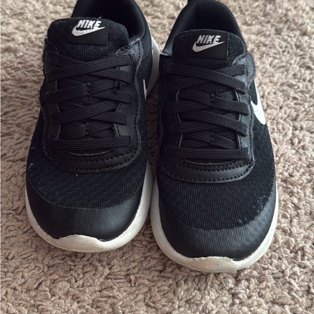 Nike Black and White Athletic Shoes
